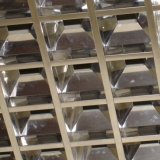 Потолок Грильято хром пирамидальный